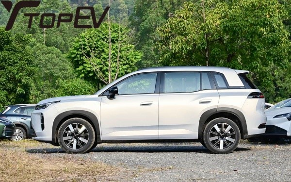 aion i60 vs aion v aion i60 vs aion v